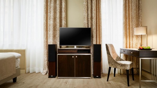 Aria Hotel image 2