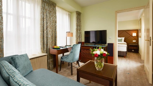 Aria Hotel image 4