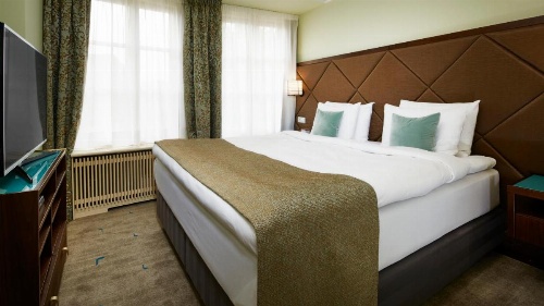 Aria Hotel image 5