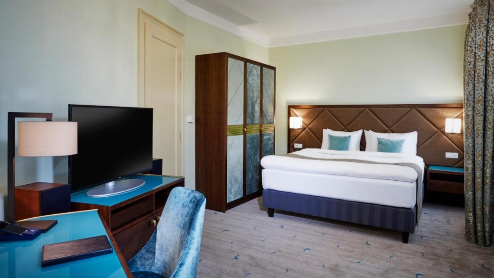 Aria Hotel